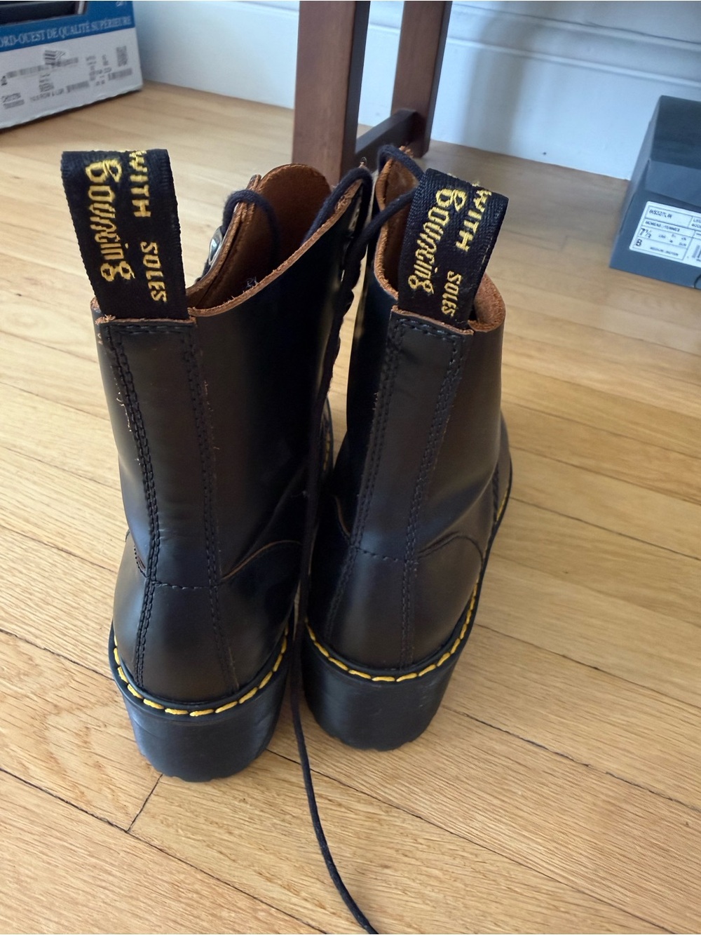Dr. Martens Leona Black Leather Combat Boots size 7 - Picture 3 of 8